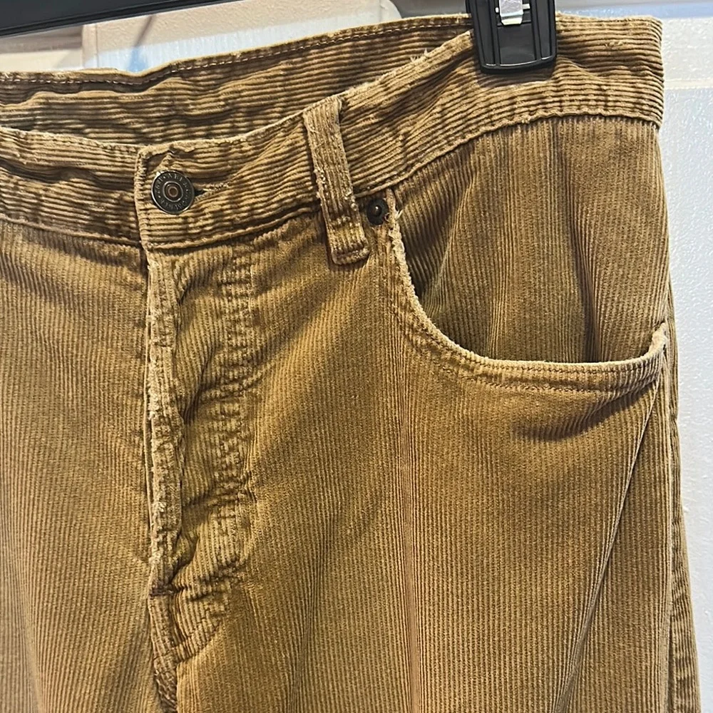 Abercrombie & Fitch. Corduroy Men’s Pants in light Brown/tan Button fly boot cut - Picture 4 of 13
